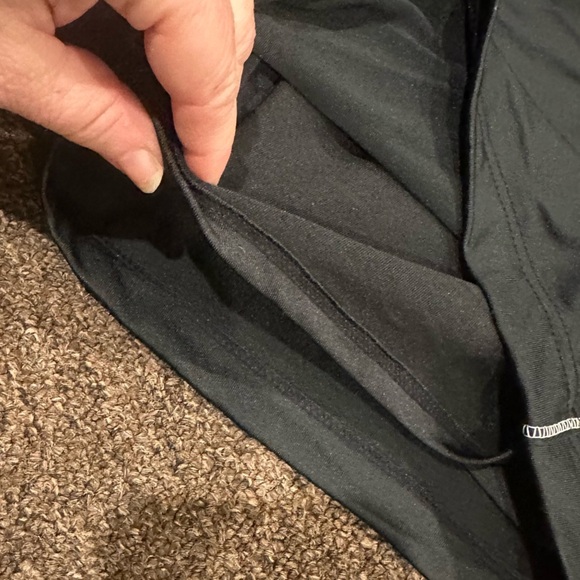 NWT Nike Women's Black Shorts Sz L 2 in One dry fit athletic active run bottoms - Picture 3 of 7